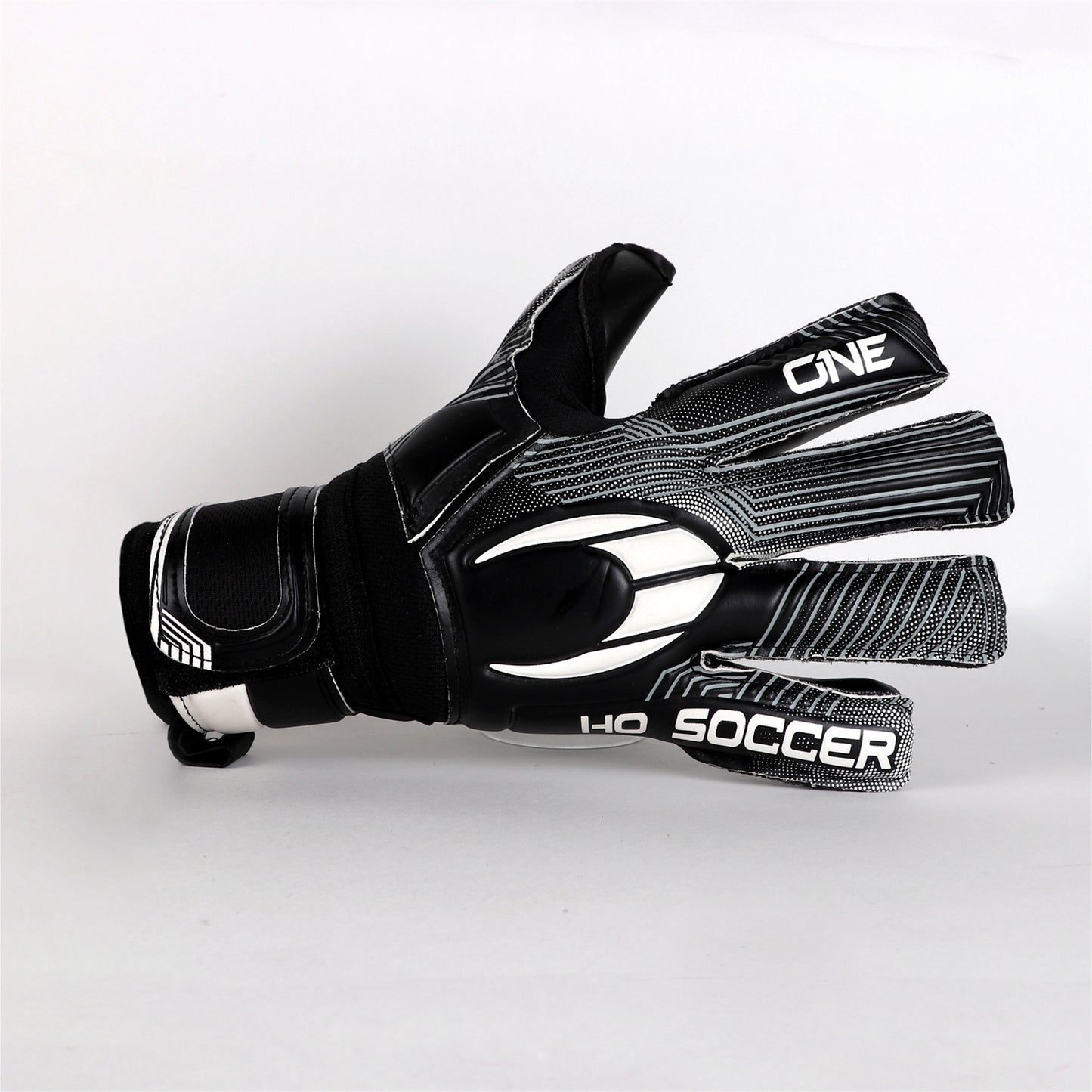 ONE NEGATIVE BLADE BLACKOUT